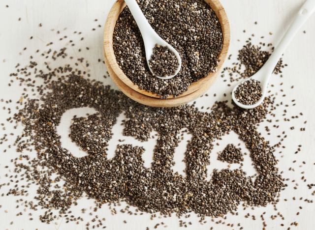 Οι σπόροι Chia έχουν γίνει ένα από τα πιο δημοφιλή superfoods! Ποιο είναι το διατροφικό τους προφίλ;