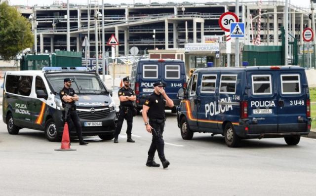 Τρομοκρατική η επίθεση με μαχαίρι σε αστυνομικό τμήμα στην Βαρκελώνη