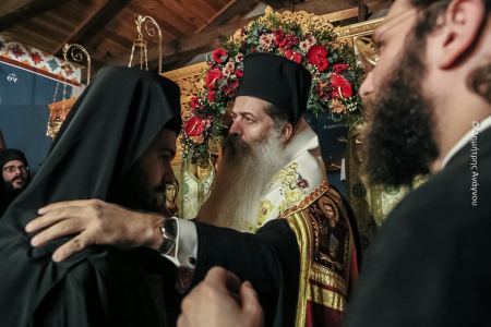 Η παραμονή της γιορτής του Αγίου Αθανασίου σε Λαμία και Περίβλεπτο