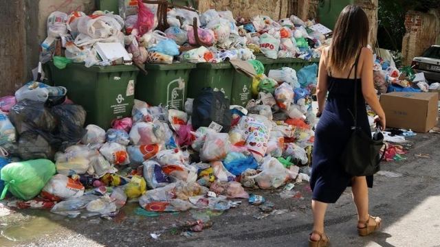Τεράστιο περιβαλλοντικό πρόβλημα τα σκουπίδια για τους Ελληνες