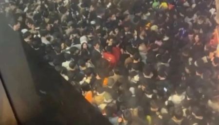 Νύχτα τρόμου σε εκδήλωση για το Χάλογουιν: Δεκάδες άνθρωποι ποδοπατήθηκαν και υπέστησαν ανακοπή
