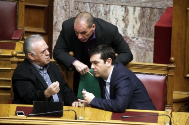 Σφίγγουν τη θηλιά της ασφυξίας για να πιέσουν την Αθήνα - Στο Eurogroup θα είναι όλοι εναντίον του Βαρουφάκη - Ζητούν νέα μέτρα και κοστολογημένα