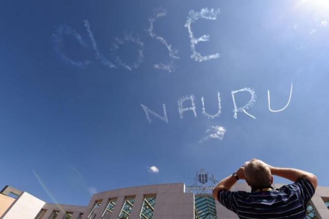 Ναούρου: Το νησί που ντροπιάζει την Αυστραλία – Προσφυγόπουλα σε ημι-κωματώδη κατάσταση