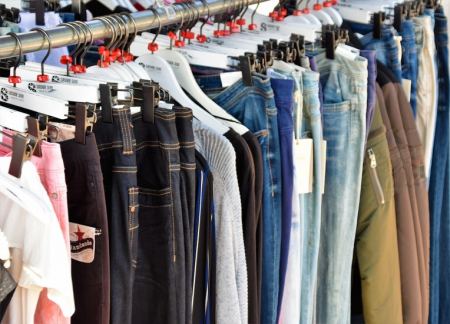 Πως να επιλέξετε ρούχα σε ένα κατάστημα ένδυσης για να εξοικονομήσετε χρόνο και χρήματα;