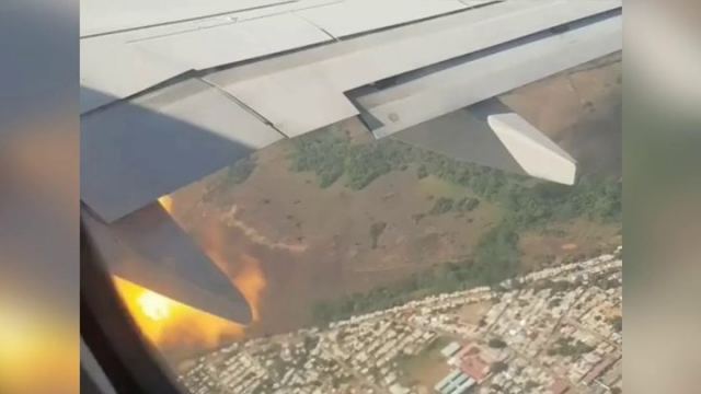 Τρομακτικό βίντεο - Η στιγμή που κινητήρας αεροσκάφους παίρνει φωτιά στον αέρα