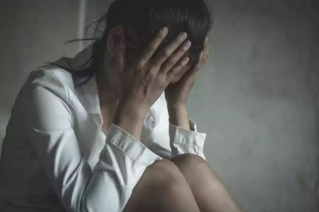 Μεσολόγγι: Μια γυναίκα κατήγγειλε τον σύντροφό της για βία και revenge porn