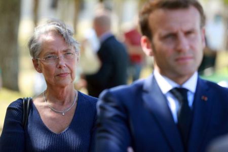 Γαλλία: Παραιτήθηκε η πρωθυπουργός Ελιζαμπέτ Μπορν – Φαβορί για τη θέση της ο νυν υπουργός Παιδείας