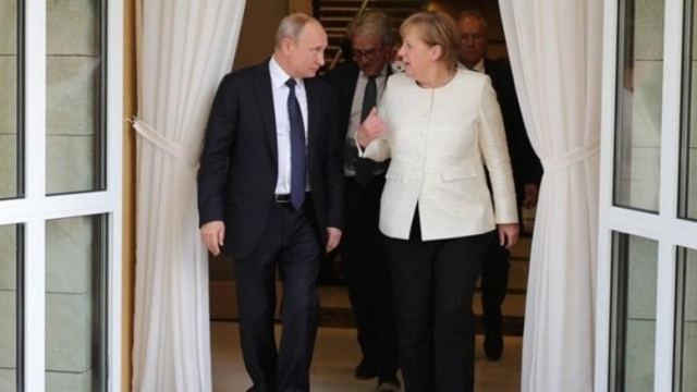 Συνάντηση Πούτιν - Μέρκελ στη Μόσχα για Ιράν και Λιβύη