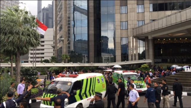 Πανικός στην Τζακάρτα: Κατέρρευσε η οροφή του χρηματιστηρίου