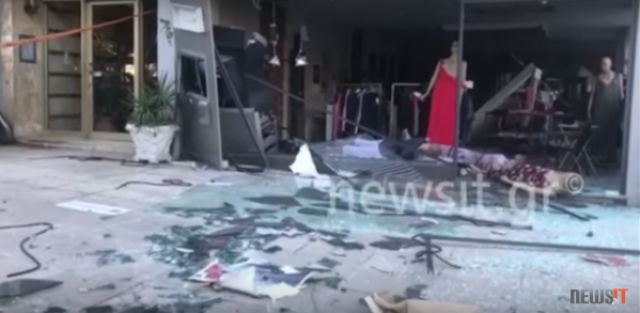 Έκρηξη στον Βύρωνα - Διέλυσαν κατάστημα για να διαρρήξουν ΑΤΜ - Βομβαρδισμένο τοπίο