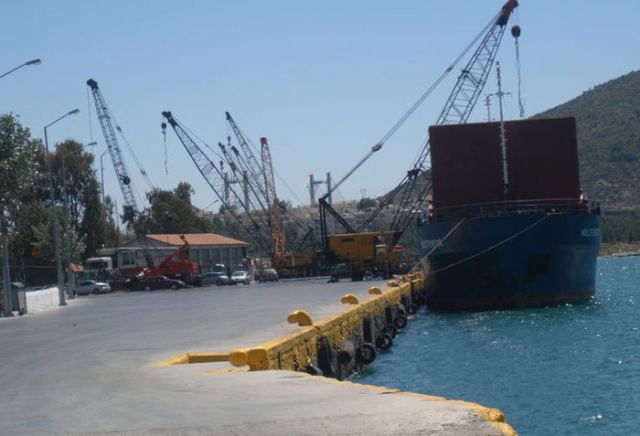 Τραυματισμός εργάτη στο λιμάνι της Χαλκίδας