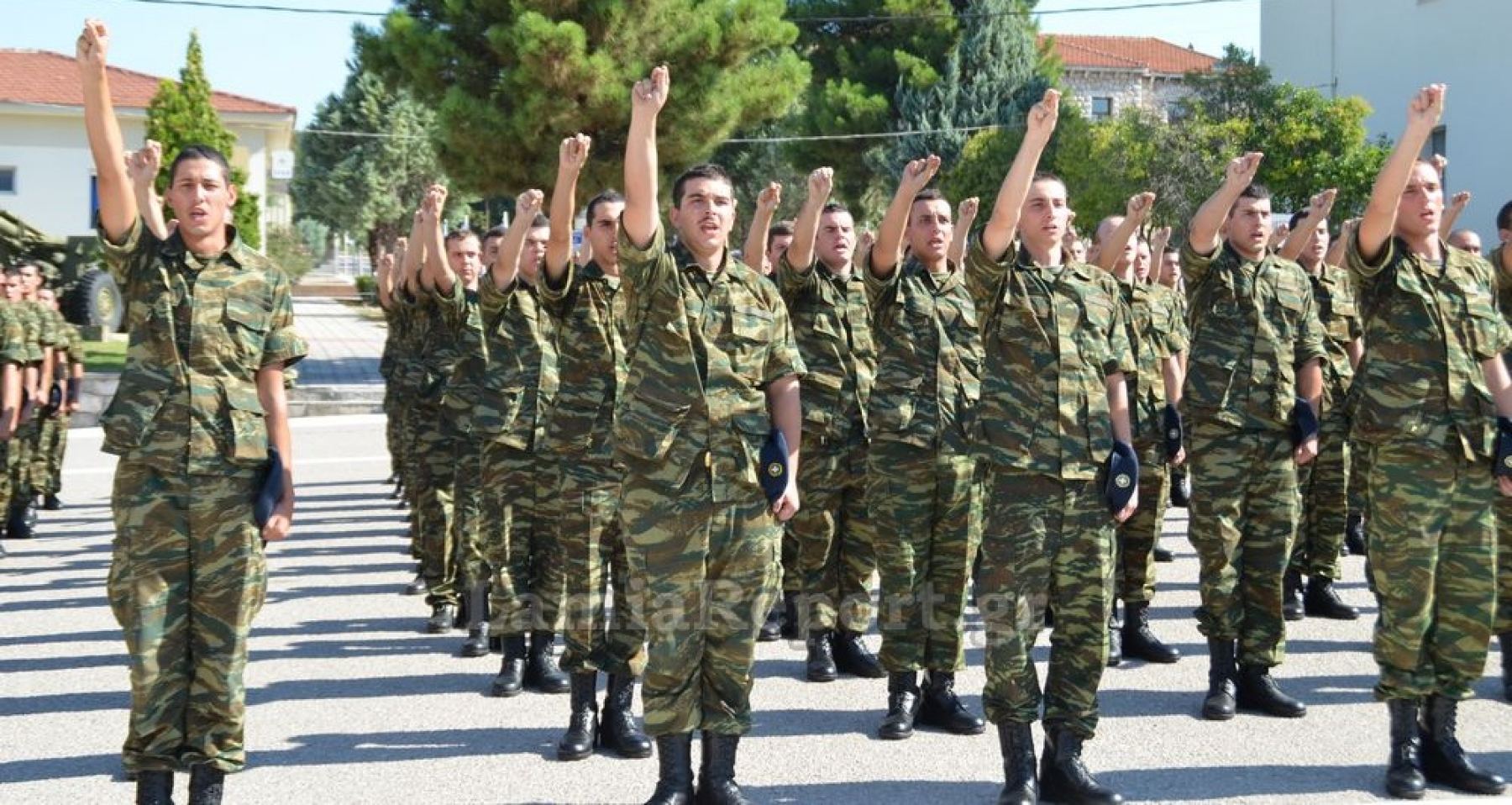 Λαμία: Ορκίστηκαν πίστη στην πατρίδα οι στρατιώτες της 2017 Ε’ ΕΣΣΟ (ΦΩΤΟ)