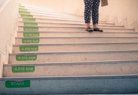 Cardio στις σκάλες: Ανεβαίνοντας και κατεβαίνοντας ορόφους
