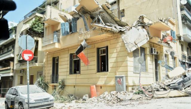 Εννιά οι συλλήψεις για την κατάρρευση κτιρίου στον Πειραιά – Θρήνος για τον 31χρονο αστυνομικό που σκοτώθηκε