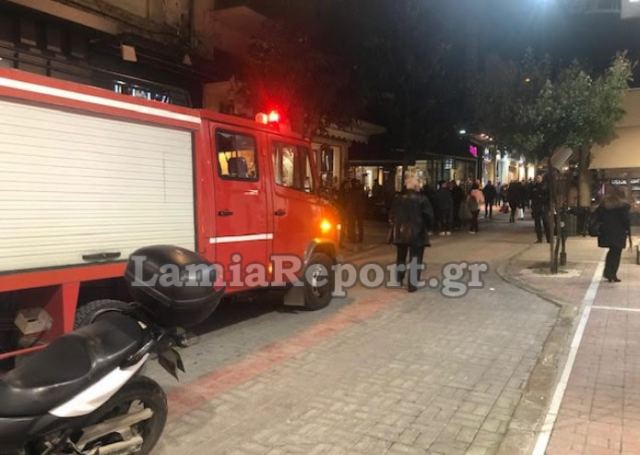 Λαμία: Συναγερμός για πυρκαγιά σε Cafe στο κέντρο της πόλης - ΦΩΤΟ