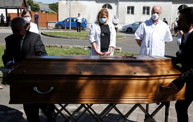 Γαλλία: 516 νέοι θάνατοι σε ένα 24ωρο – Στους 21.856 οι νεκροί του κορωνοϊού