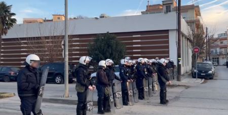 Κομοτηνή - Κοσμήτορας Νομικής: Φοιτητές κάλεσαν την Αστυνομία για να σταματήσει η κατάληψη