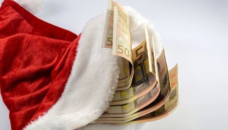 Δώρο Χριστουγέννων 2022: Πληρώνεται σήμερα στους άνεργους - Ποιοι είναι οι δικαιούχοι και πόσα χρήματα θα λάβουν