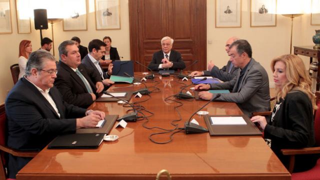 Τι επιδιώκει ο Τσίπρας με τη σύσκεψη των πολιτικών αρχηγών