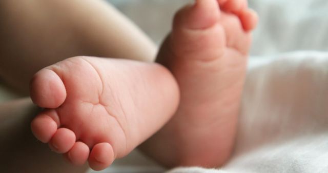 Τι έδειξε η Ιατροδικαστική έκθεση για το θάνατο του 13 μηνών μωρού