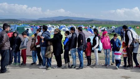 Ελληνοτουρκικά - Πηγές υπ. Μετανάστευσης: Η Τουρκία προσπαθεί να πιέσει την Ελλάδα να ανοίξει τα σύνορά της
