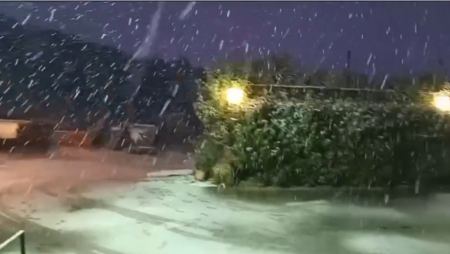 Πυκνή χιονόπτωση στα ορεινά της Εύβοιας - Ποια σχολεία δεν θα λειτουργήσουν μέχρι την Τετάρτη