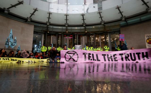 Λονδίνο: Απαγόρευση των διαδηλώσεων κατά της κλιματικής αλλαγής! 1.445 συλλήψεις