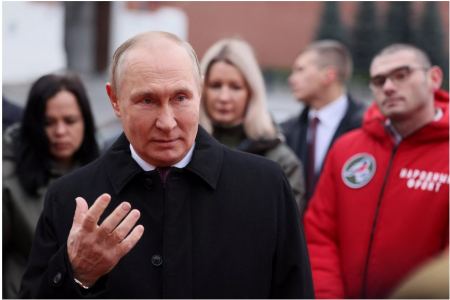 Ο Βλαντιμίρ Πούτιν καλεί τους αμάχους να φύγουν από τη Χερσώνα – Επιστρατεύει και βαρυποινίτες