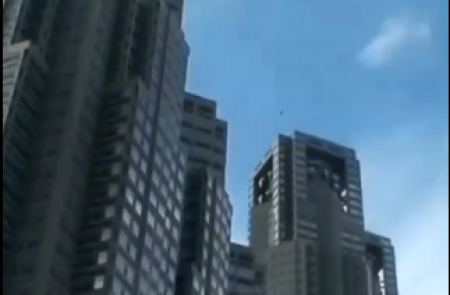 Στους 48 οι νεκροί από το σεισμό στην Ιαπωνία - Συγκλονιστικά βίντεο με ουρανοξύστες να «πηγαινοέρχονται»