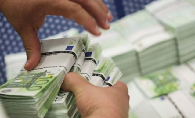 Die Zeit: Ελληνική χρεοκοπία εντός ευρώ - Τι ανταλλάγματα ζητούν οι δανειστές