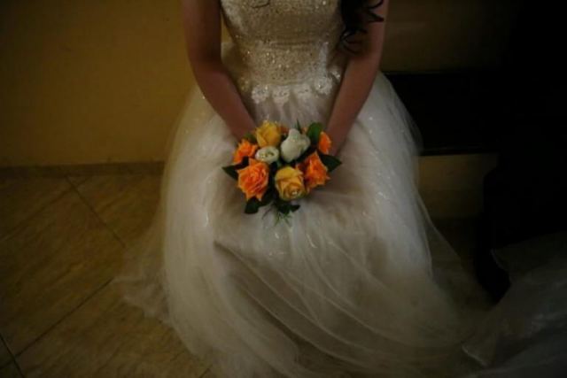 Κύκλωμα παντρεύει αλλοδαπούς με ετοιμόγεννες Ρομά για τις άδειες παραμονής