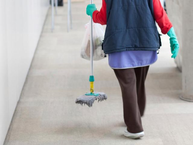 48ωρη απεργιακή κινητοποίηση των σχολικών καθαριστριών