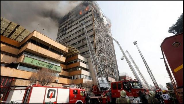 Κατέρρευσε 17όροφο κτίριο στο κέντρο της Τεχεράνης-Τουλάχιστον 38 νεκροί