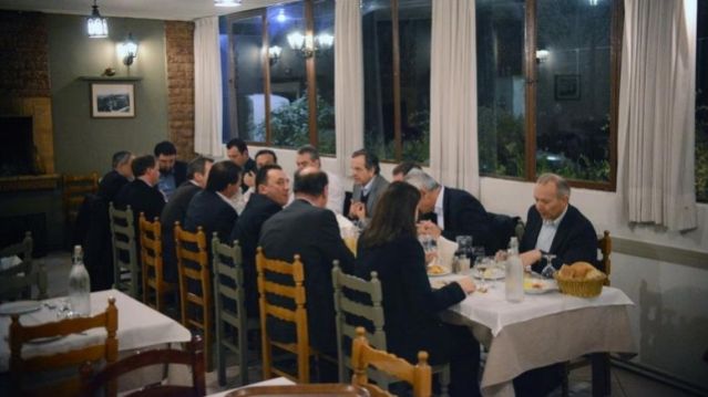 Το δείπνο Σαμαρά με τους νεοεκλεγέντες βουλευτές της ΝΔ