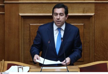 Μηταράκης στη Βουλή: «Δεν καταργείται η πανεπιστημιακή αστυνομία, όπως εσφαλμένα λέχθηκε»