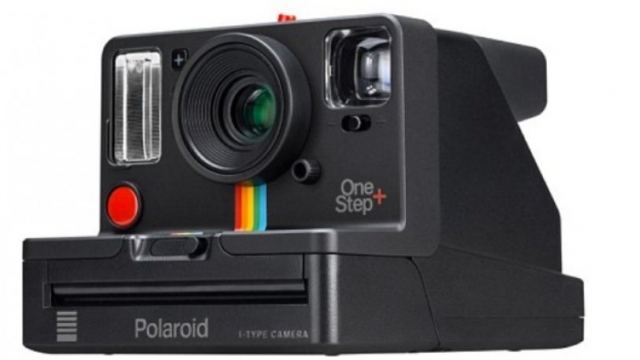 Η θρυλική Polaroid επέστρεψε και είναι hi-tech (pics &amp; vid)