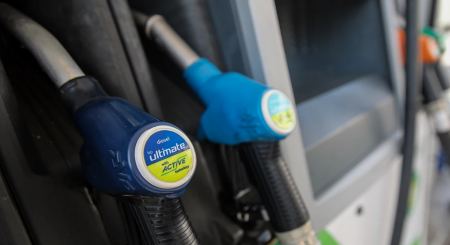 Πάσχα με βενζίνη στα δύο ευρώ – Τι λένε οι πρατηριούχοι