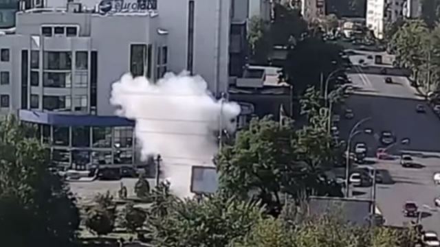Σοκάρει η στιγμή της έκρηξης παγιδευμένου οχήματος με εκρηκτικά στο Κίεβο - ΒΙΝΤΕΟ
