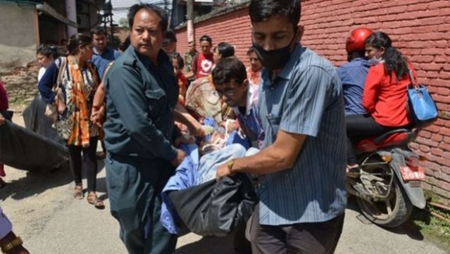 Ινδία: 17 νεκροί από το δεύτερο σεισμό στο Νεπάλ