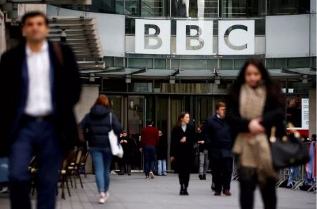 Το BBC βγάζει στο σφυρί σπάνια βινύλια με ηχογραφήσεις του Ντέιβιντ Μπόουι, των Pink Floyd και των Beatles
