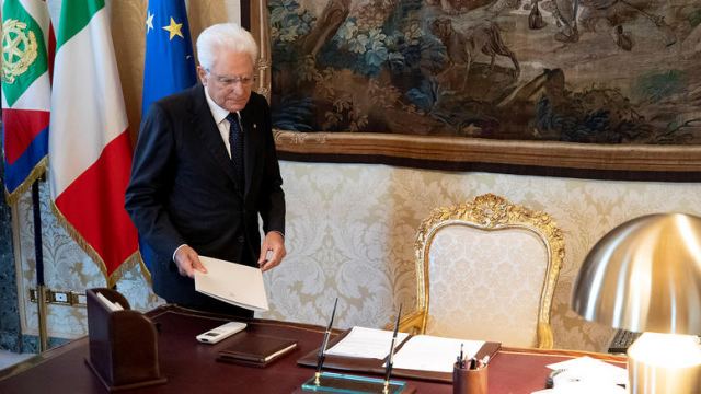 Ιταλία: Διορία έως την Τρίτη για σχηματισμό νέας κυβέρνησης
