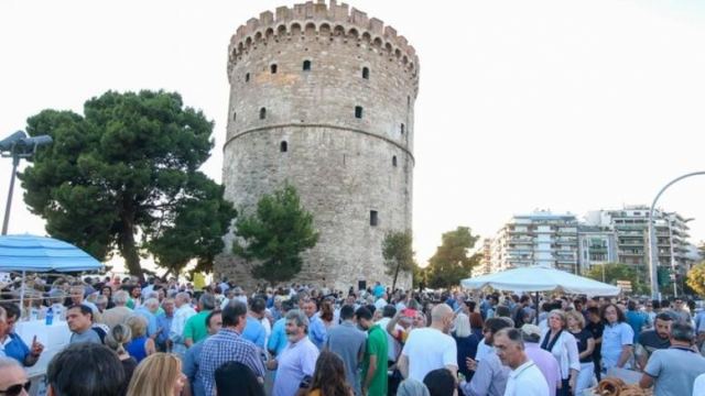 Τα απίθανα «ρουσφέτια» που έχουν ζητήσει από δημάρχους της Θεσσαλονίκης