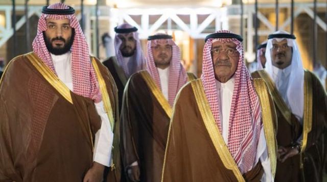 Σαουδική Αραβία: Ο βασιλιάς Σαλμάν παραδίδει το στέμμα στον 32χρονο γιο του
