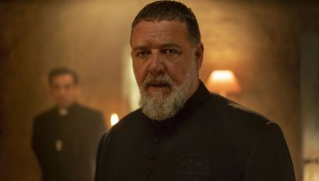 Ο Russell Crowe γίνεται ο Εξορκιστής του Βατικανού στην ταινία τρόμου που κάθε horror fan θέλει να δει