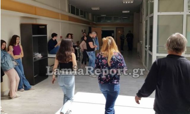Λαμία: Οι φοιτητές για την κατάρρευση της σκεπής στο Πανεπιστήμιο