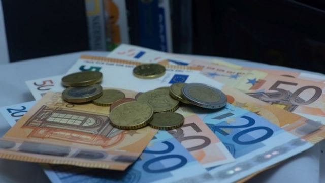 Κορωνοϊός: Πώς και πότε θα δοθεί το επίδομα των 800 ευρώ - Τι δήλωσε ο Βρούτσης - ΒΙΝΤΕΟ