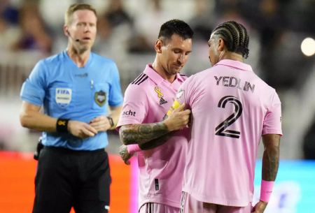 Αγωνία για Λιονέλ Μέσι: Αποχώρησε τραυματίας από τον αγώνα της Ίντερ Μαϊάμι με την Τορόντο FC