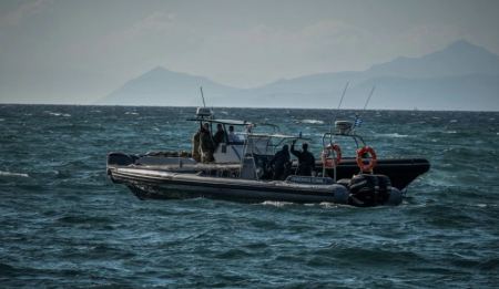 Άκαρπες οι έρευνες για τους αγνοούμενους του Raptor – 12 ναυτικοί αγνοούνται