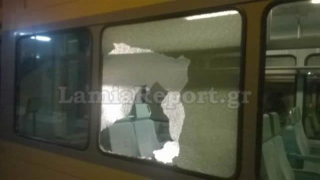 Λαμία: Επίθεση με πέτρες στο τρένο εν κινήσει - ΦΩΤΟ