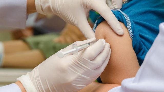 Προειδοποίηση ΕΟΔΥ: Προτεραιότητα εμβολιασμού για 10 νοσήματα